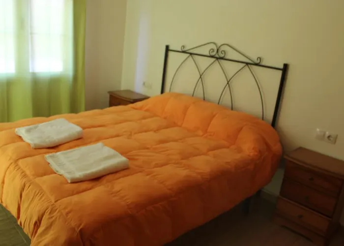Apartamentos Turisticos Edificio Del Pino